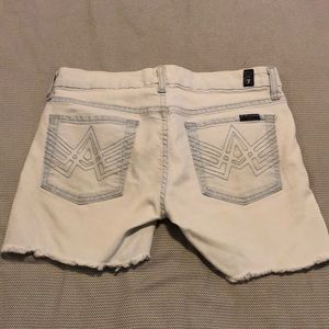7 Jean shorts 🩳